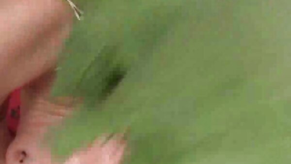 Селена Стил, Трејси Вин, Ренди Спирс во винтиџ секс клип снимен во автомобил